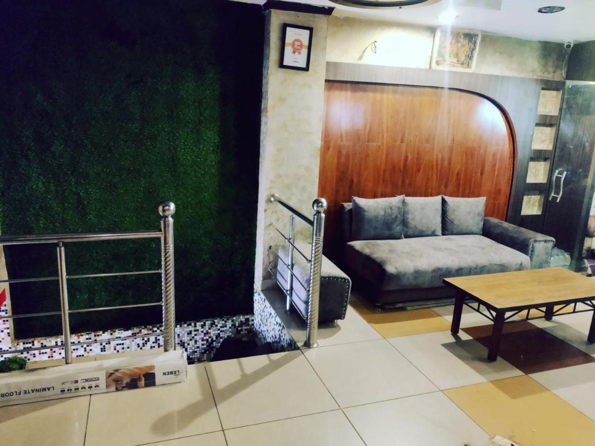Hotel Novelty Jammu Ngoại thất bức ảnh